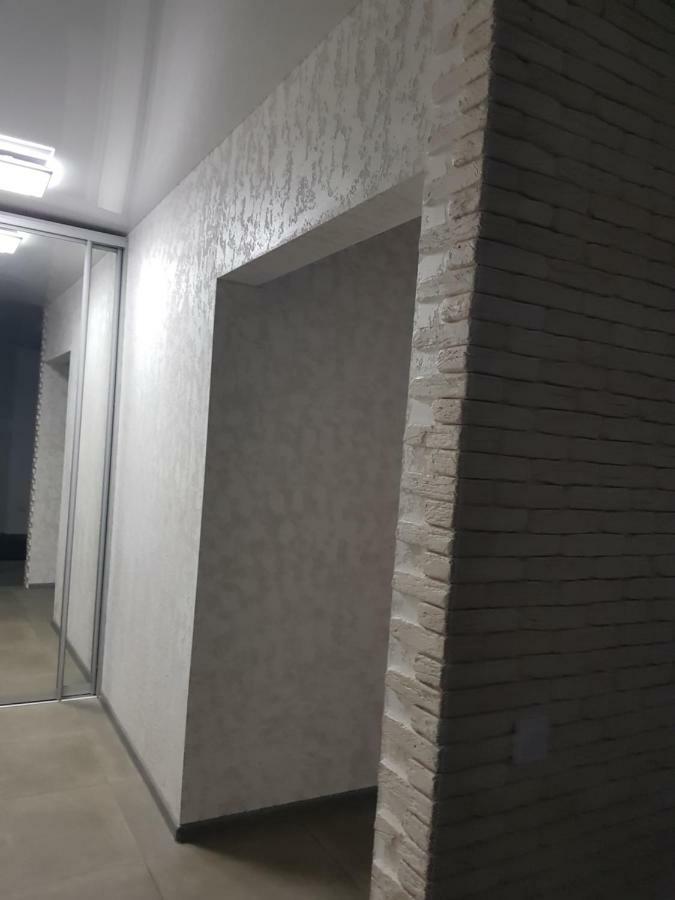 Стильные аппартаменты на Новых Домах Харьков Экстерьер фото